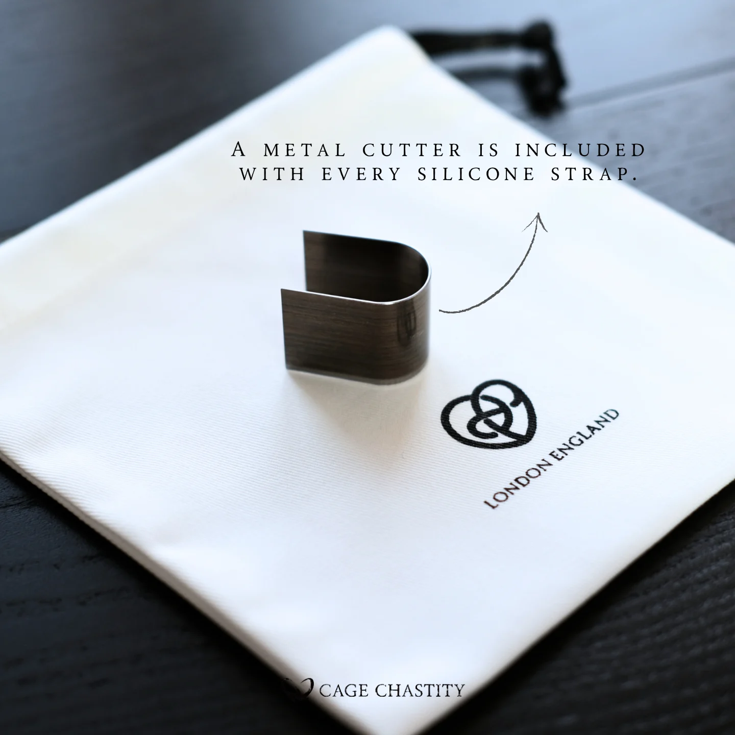 the cutter of the silicone strap, customize the length