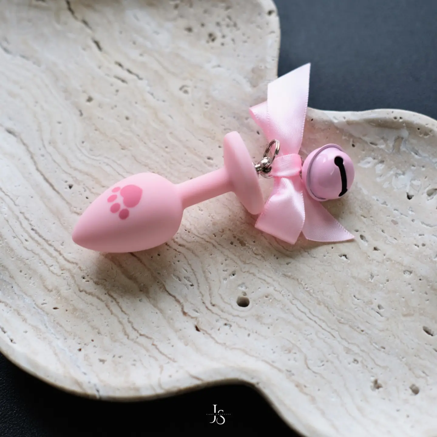 pink plug