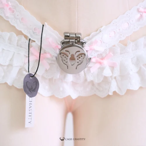 metal butterfly cage white lace belt worn in styled outfit with ribbon tied