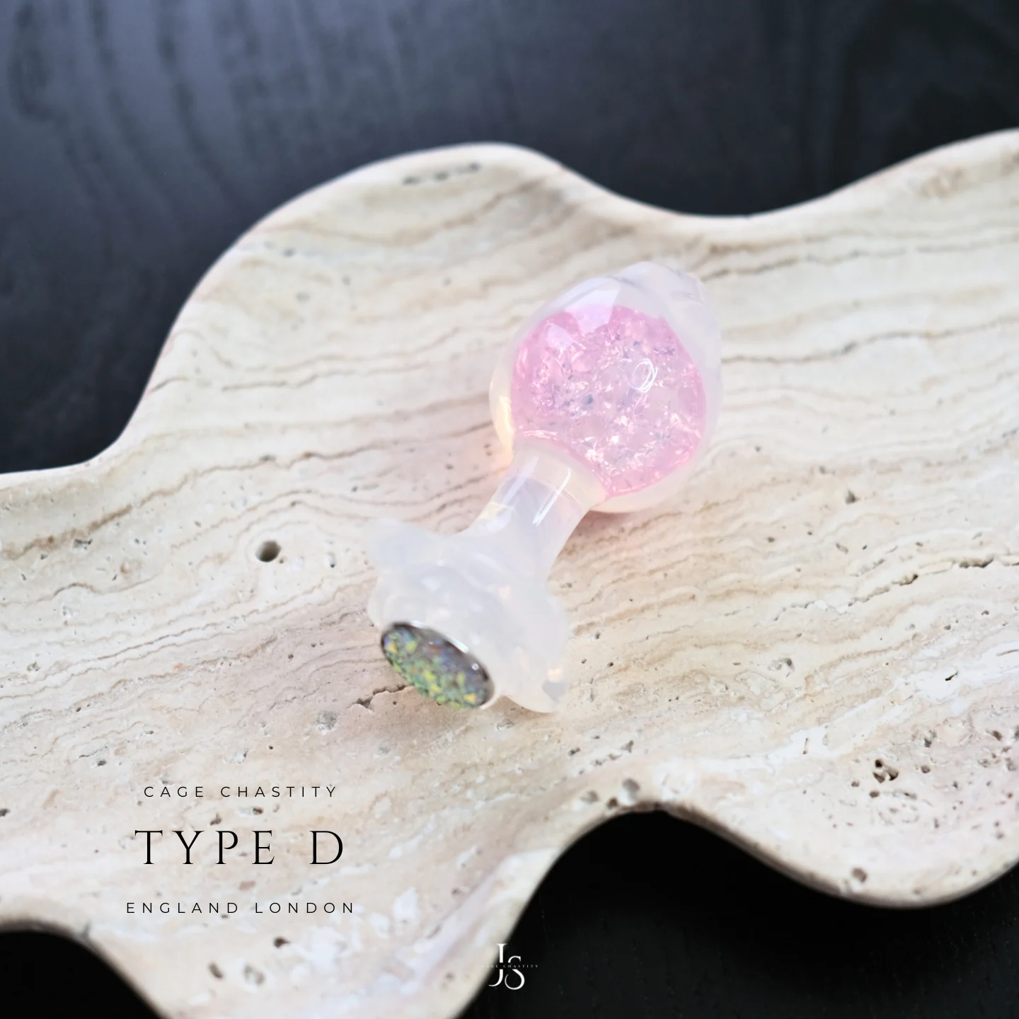 white silicone plug with pink inside