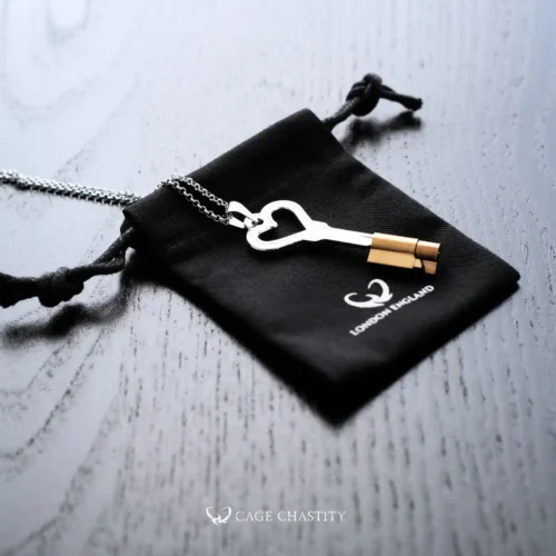 the necklace keyholder with traditional barrel lock