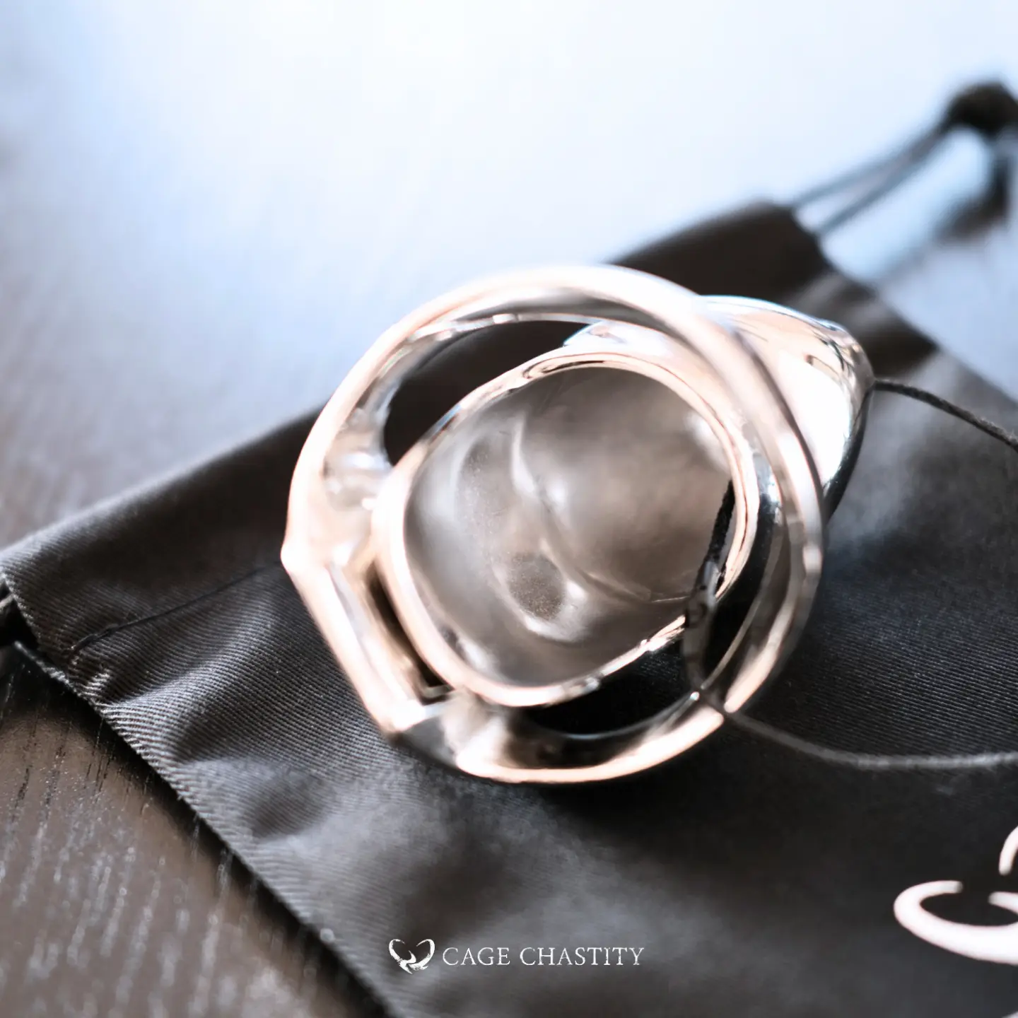 the inside of the htv4 cage, smooth