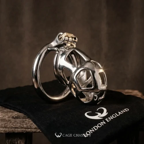 the side view of the metal cobra cc39