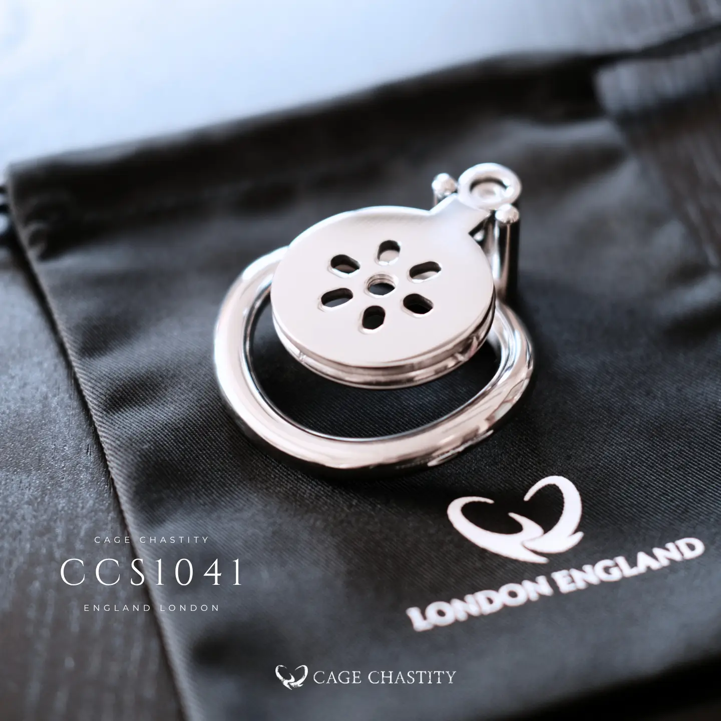 Flat Chastity Cage with Dildo